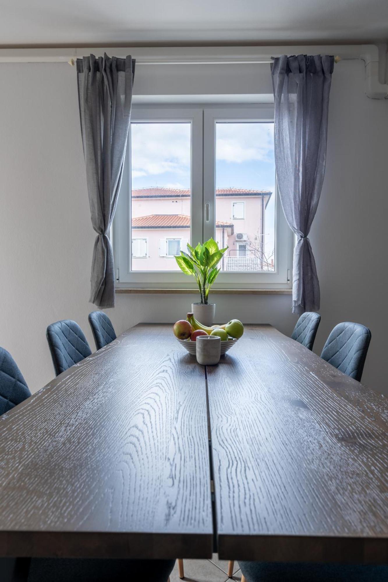 Charmante Wohnung Fusslaeufig Zum Meer In Funtana Bagian luar foto